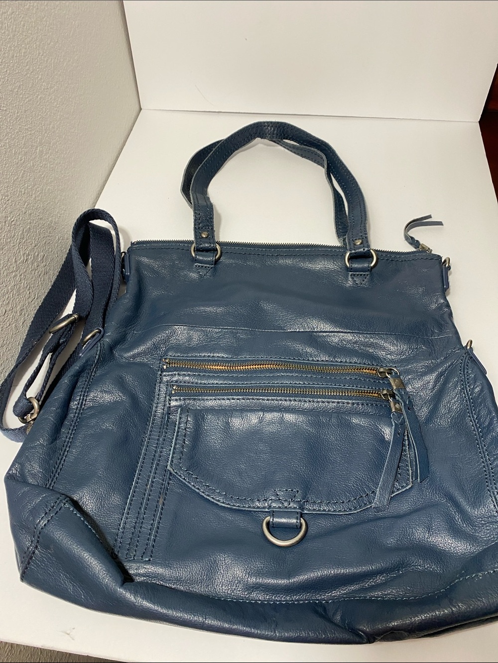 The Sak Navy Blue Leather Shoulder Bag with Crossbody Strap